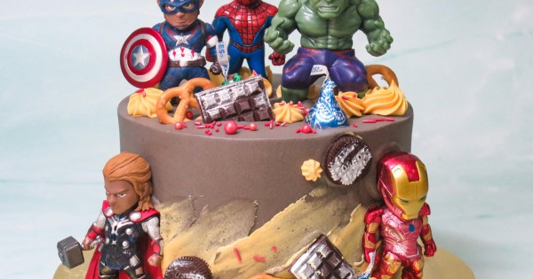 Avengers Theme Cake Online, 10% OFF, Avengers Cake Design- FlavoursGuru
