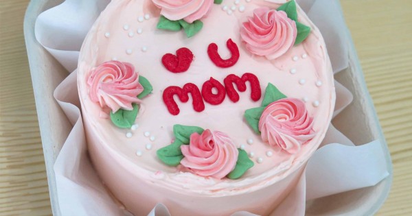 Love You Mom Bento Cake