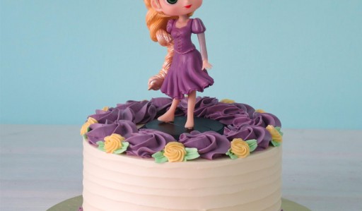 Rapunzel Cake @smallandsimpleconfections #rapunzelcake #rapunzelbirthday | Rapunzel  cake, Rapunzel birthday cake, Rapunzel birthday party