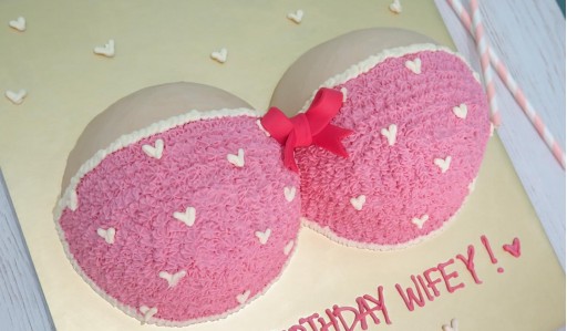 boob cake red | for a 30th birthday, chocolate cake w/ choco… | Flickr