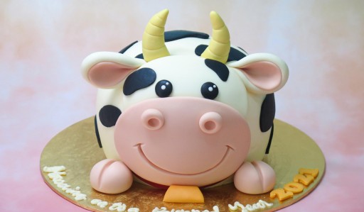 35 Cow Cake Design Images (Cake Gateau Ideas) - 2020 | Cow birthday cake, Cow  cakes, Cow birthday