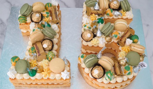 Explosion Number Cakes – Zara Cakes