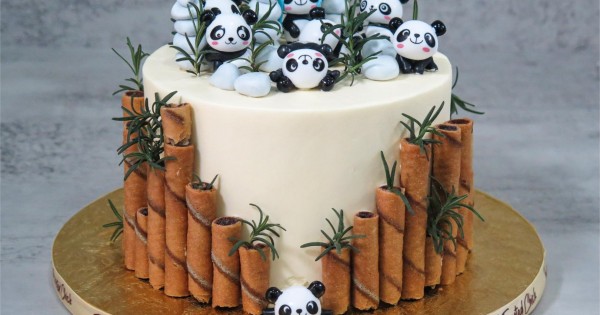 Playful Pandas Cake