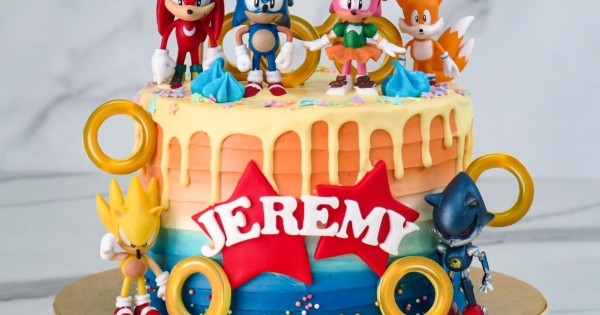 Super Sonic Cake | Sonic Cakes | Sonic the hedgehog birthday cake – Liliyum  Patisserie & Cafe