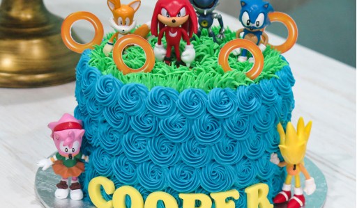 Sonic Hedgehog Birthday Cake 🎂 #sonichedgehogcake #birthdaycake  #birthdaycakeideas #littleflourbakedgoods #nkybakery #ftmitchellbakery… |  Instagram