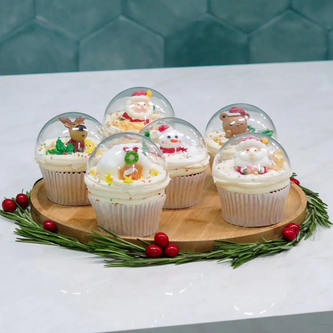 Christmas Globe Cupcakes