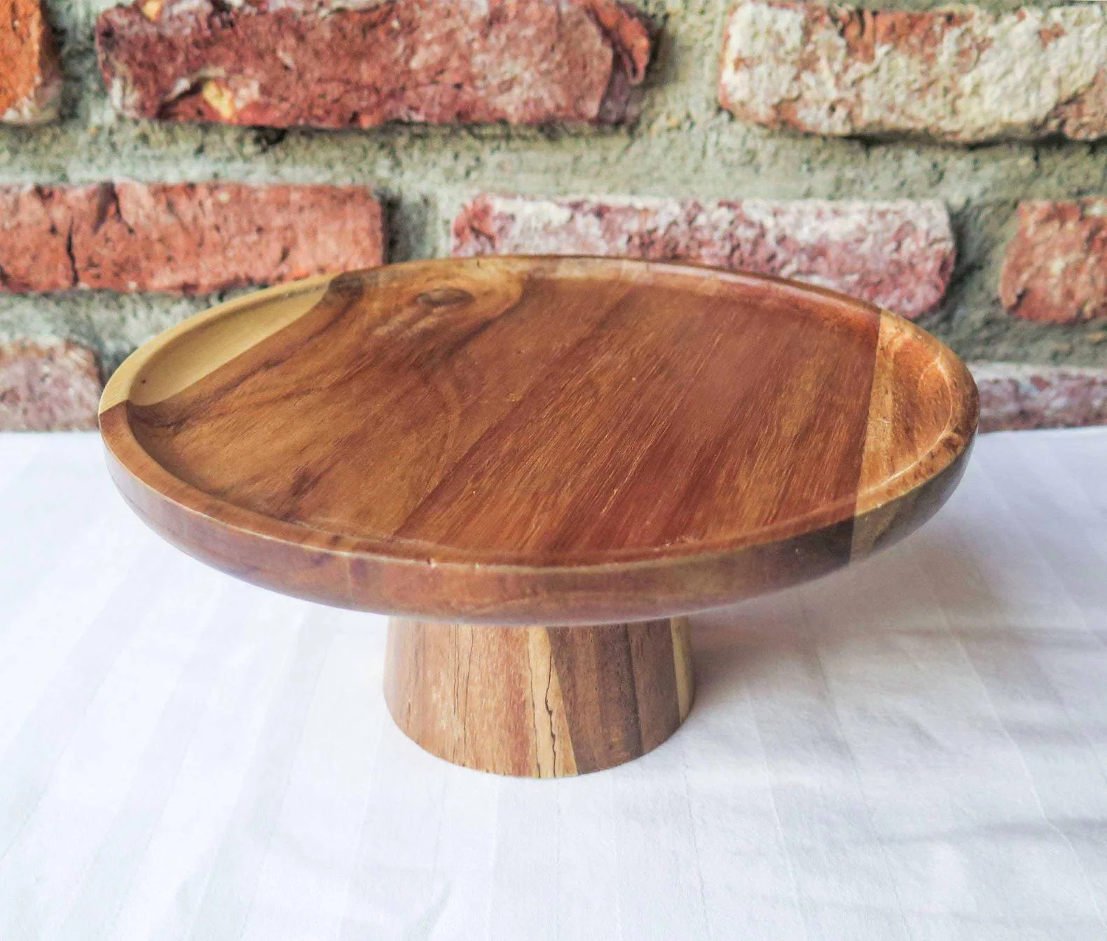 (RENTAL) 8" Wooden Cake Stand
