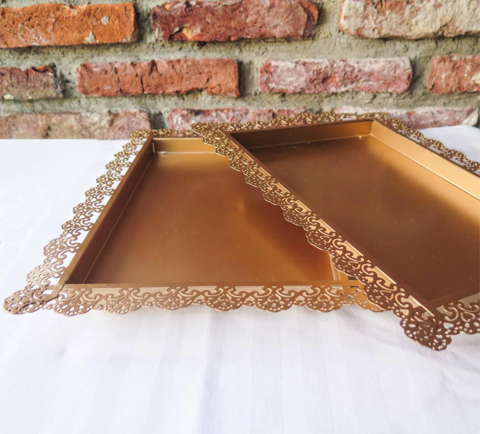 (RENTAL) Gold Tray