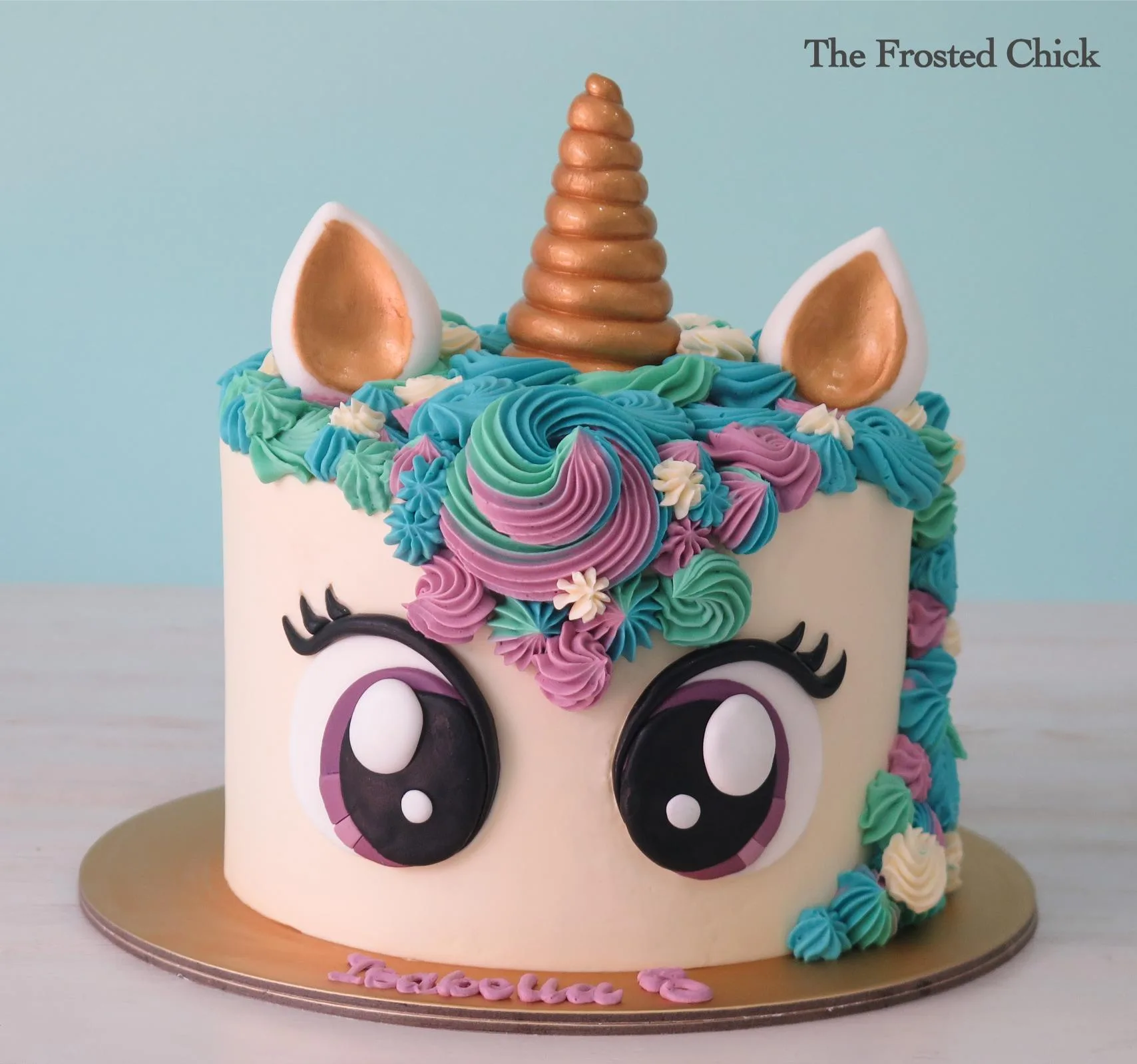 Big Eyes Unicorn Cake