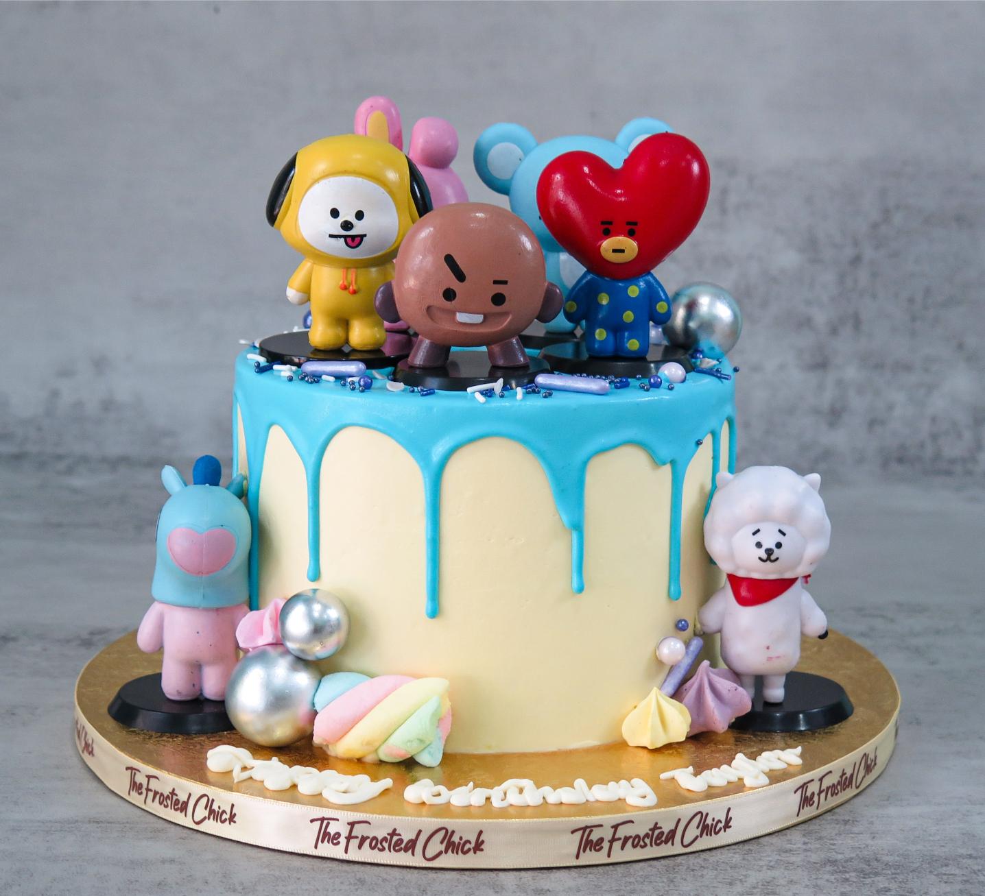 BT21 Drip Cake