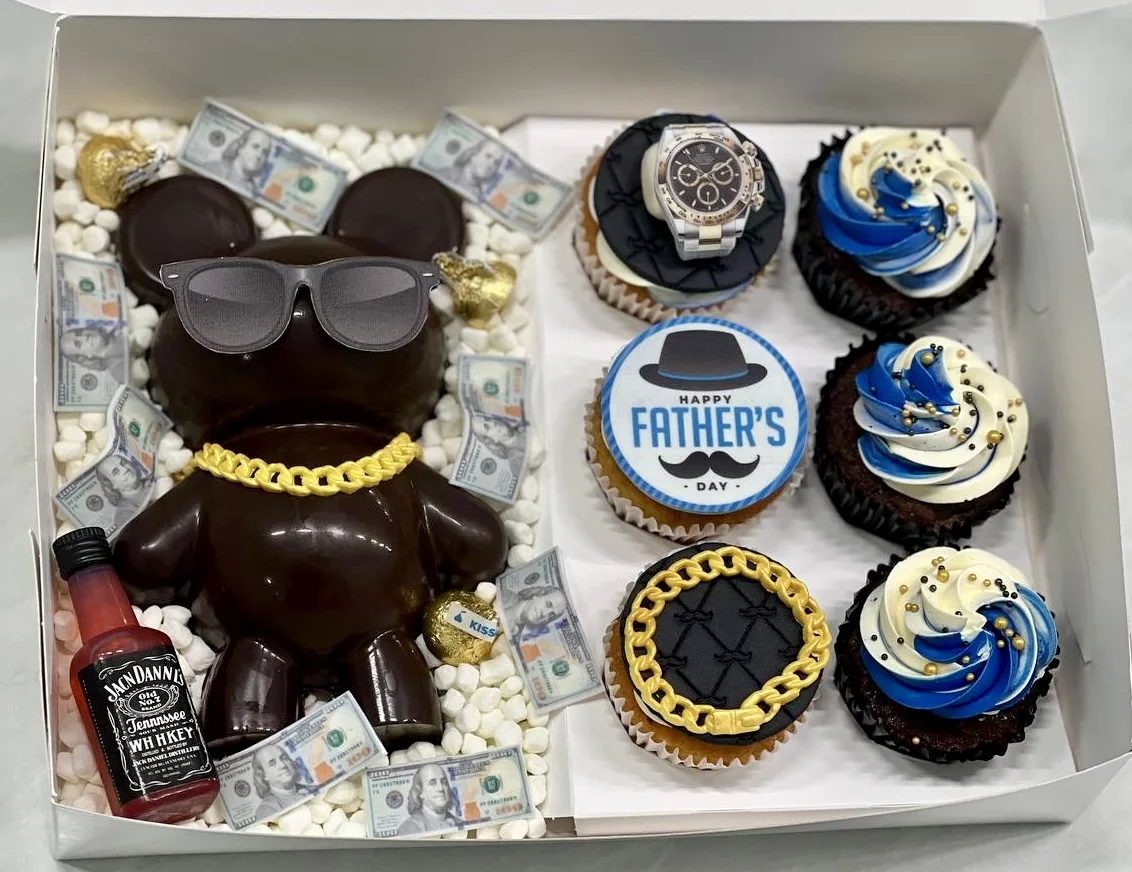 Cool Dad Bundle (Bear Piñata + Cupcakes)
