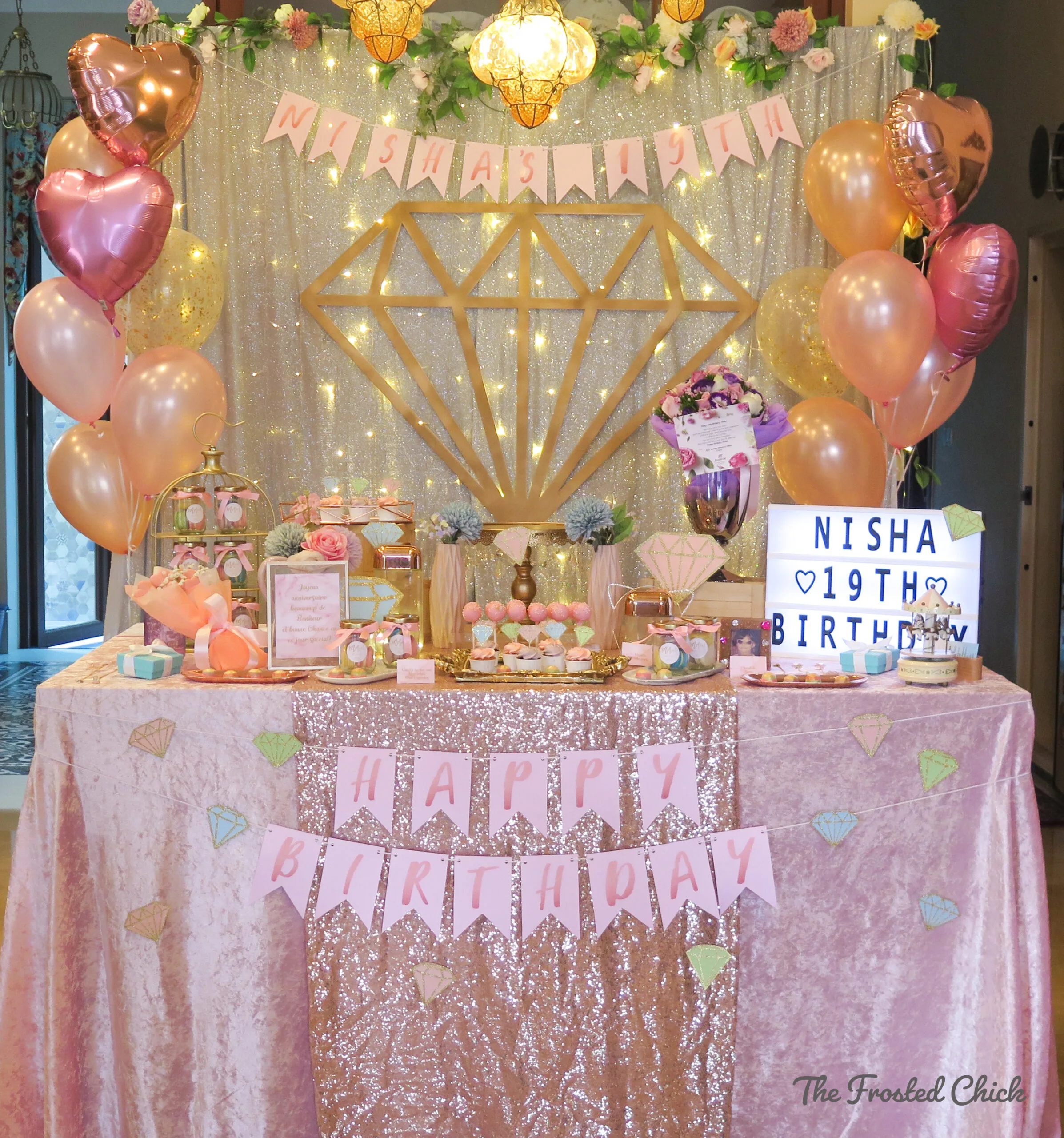 Classic themed set up (petite)