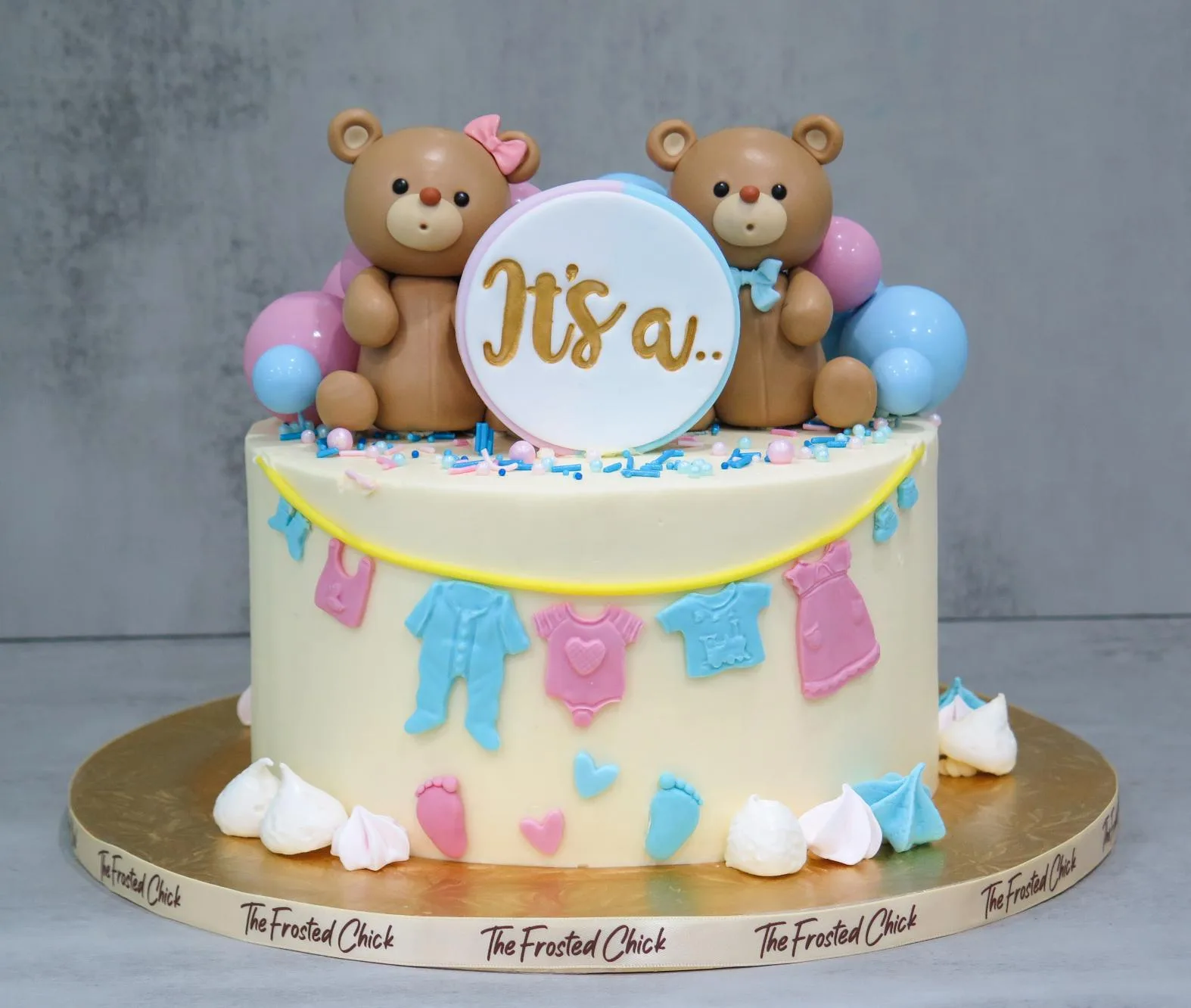 Gender Reveal Baby Bears Cake