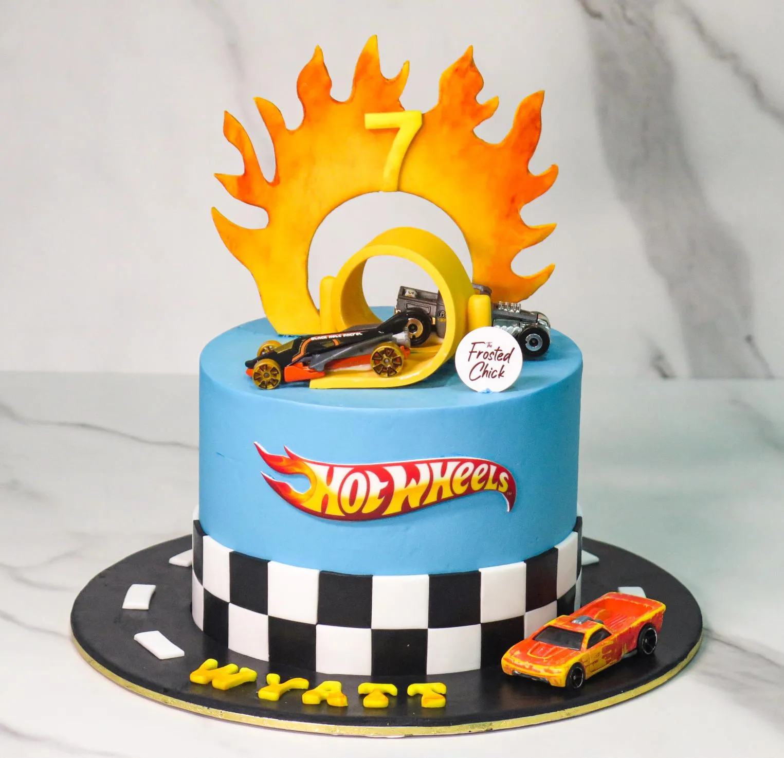 Hot Wheels Loop-the-loop Cake