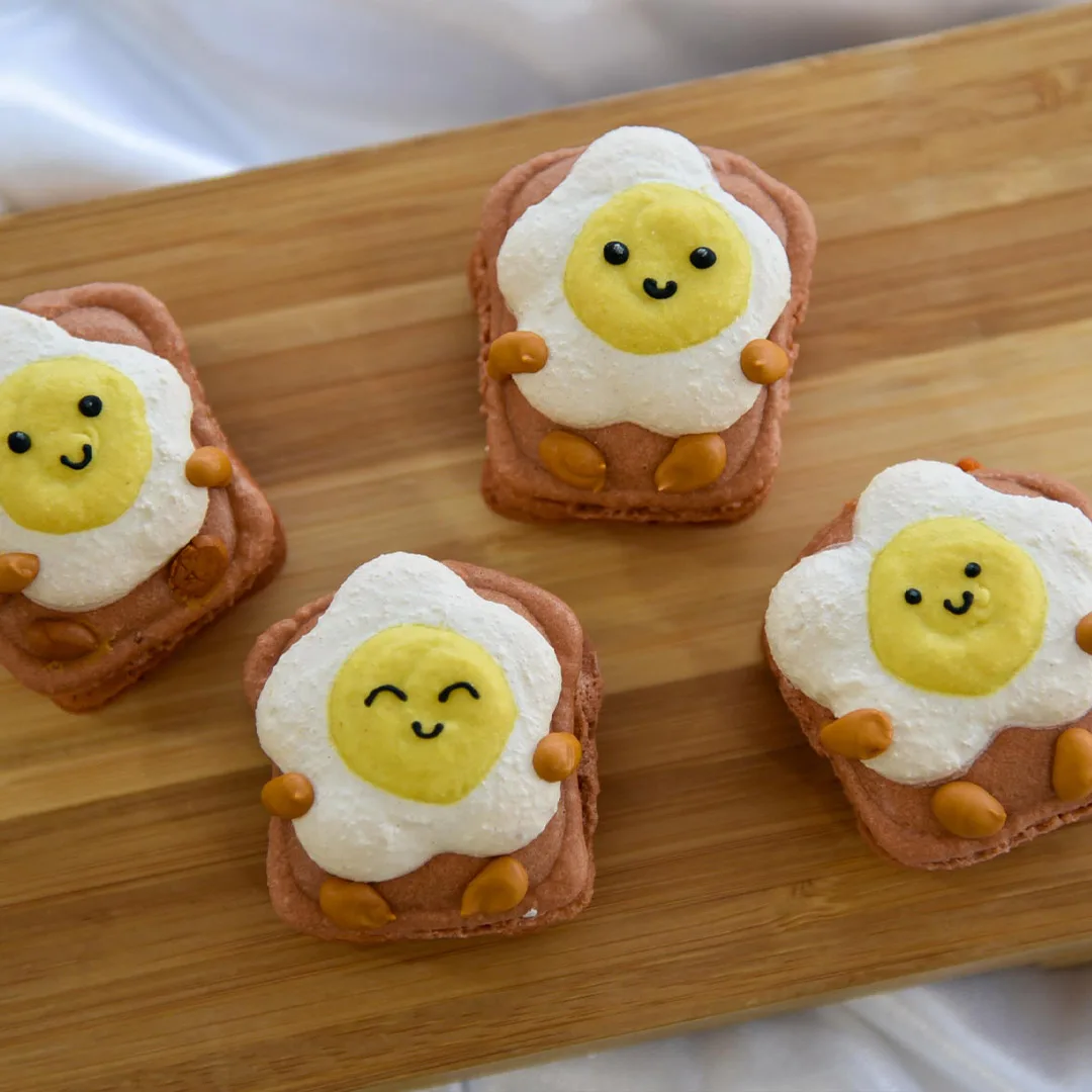 Amusable Toast Egg Macaron