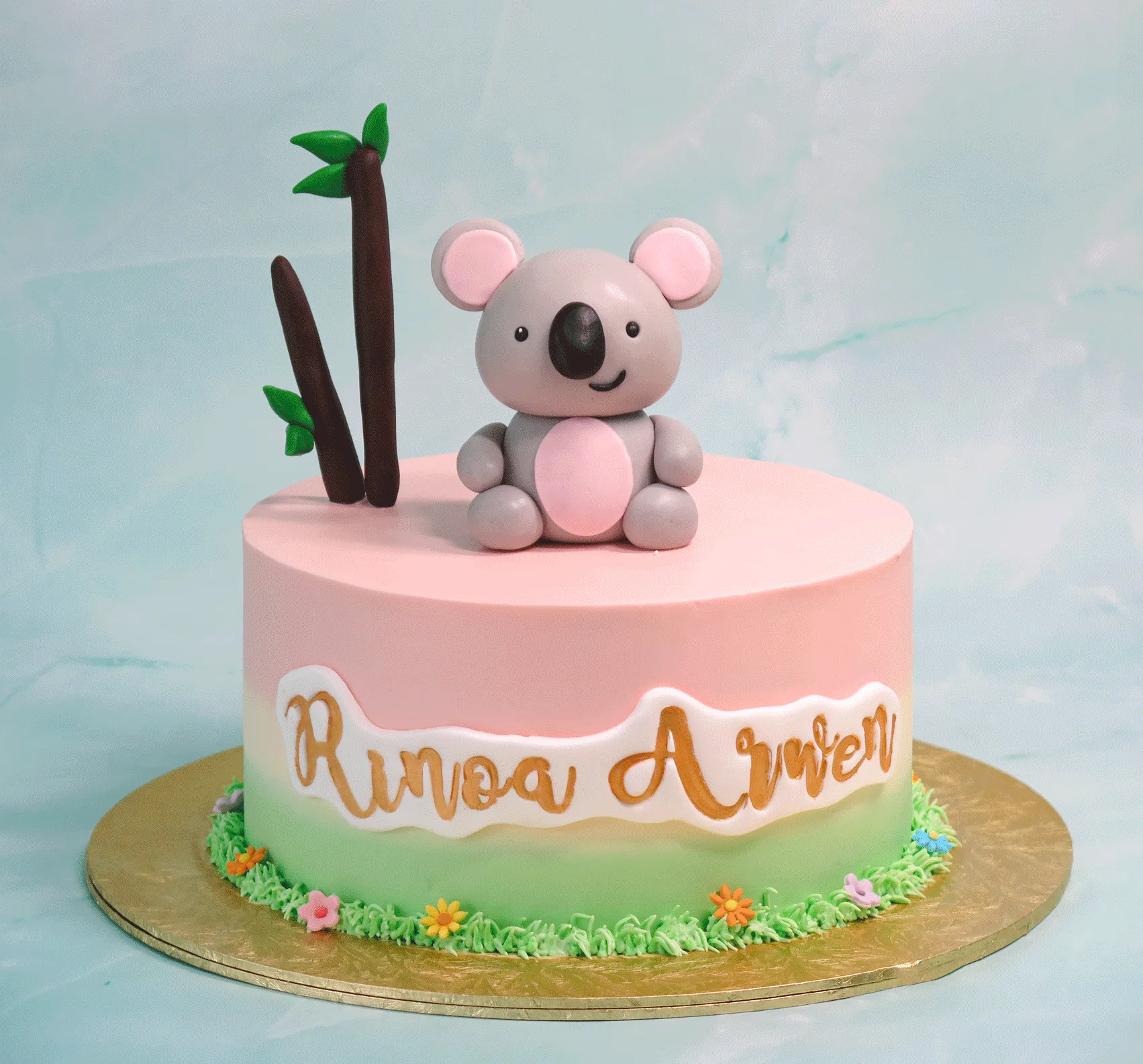 Pastel Koala Cake