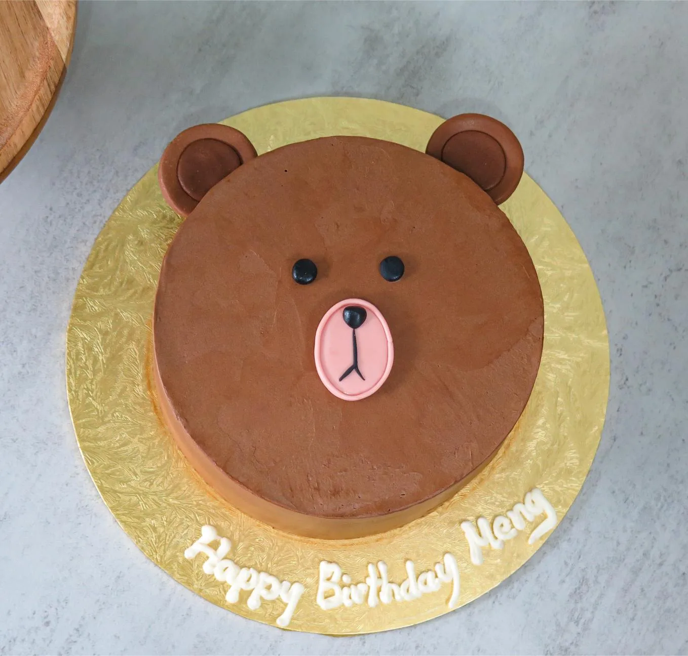 Line Brown Cake