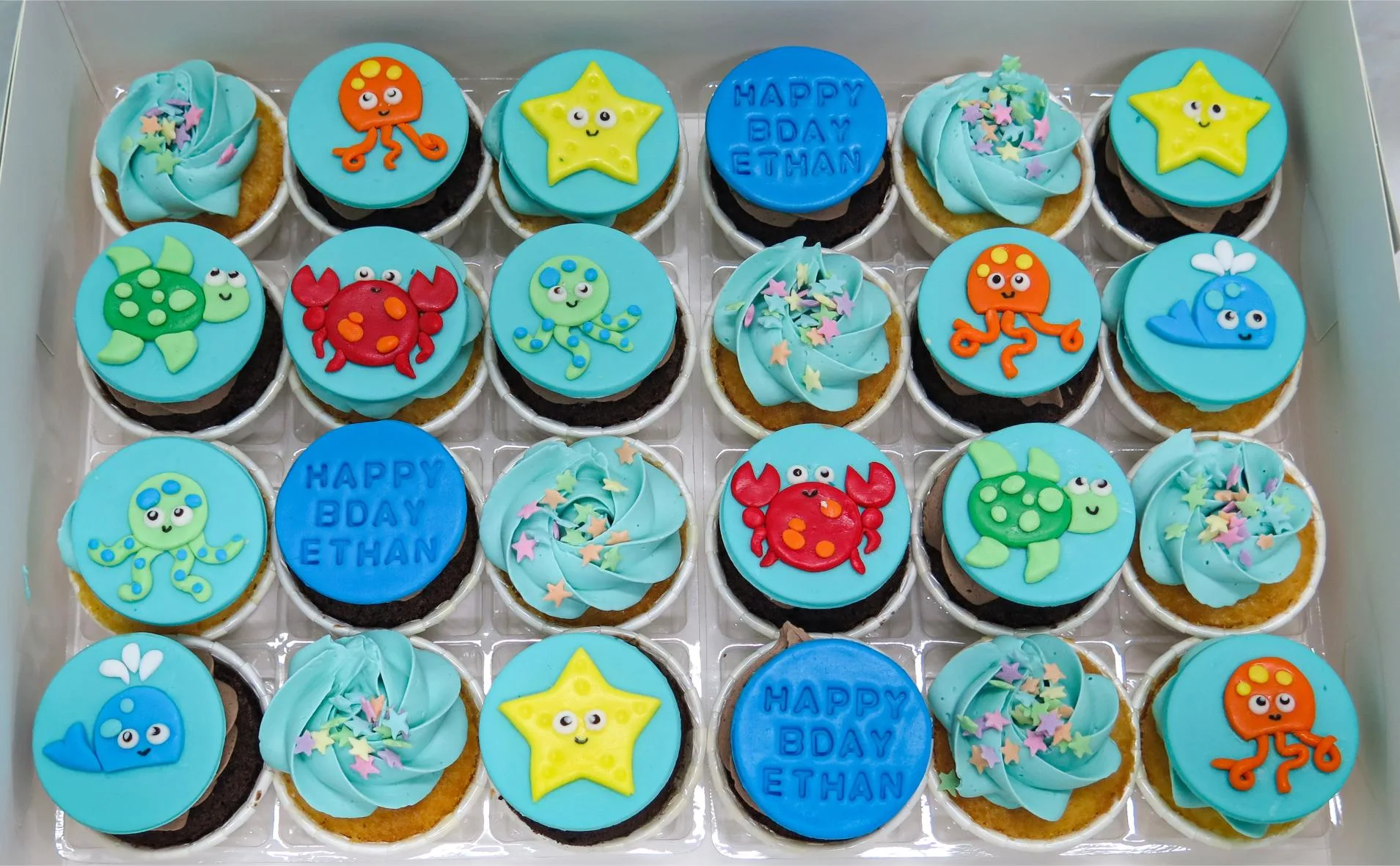 Underwater Mini Cupcakes (Per 2 Dozen)