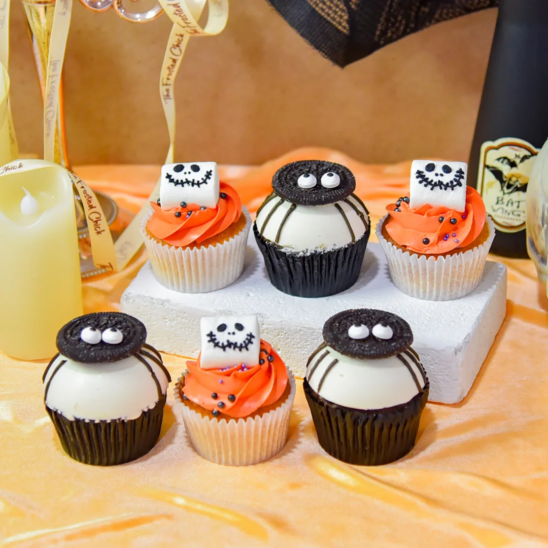 Peek A Boo Halloween Cupcakes