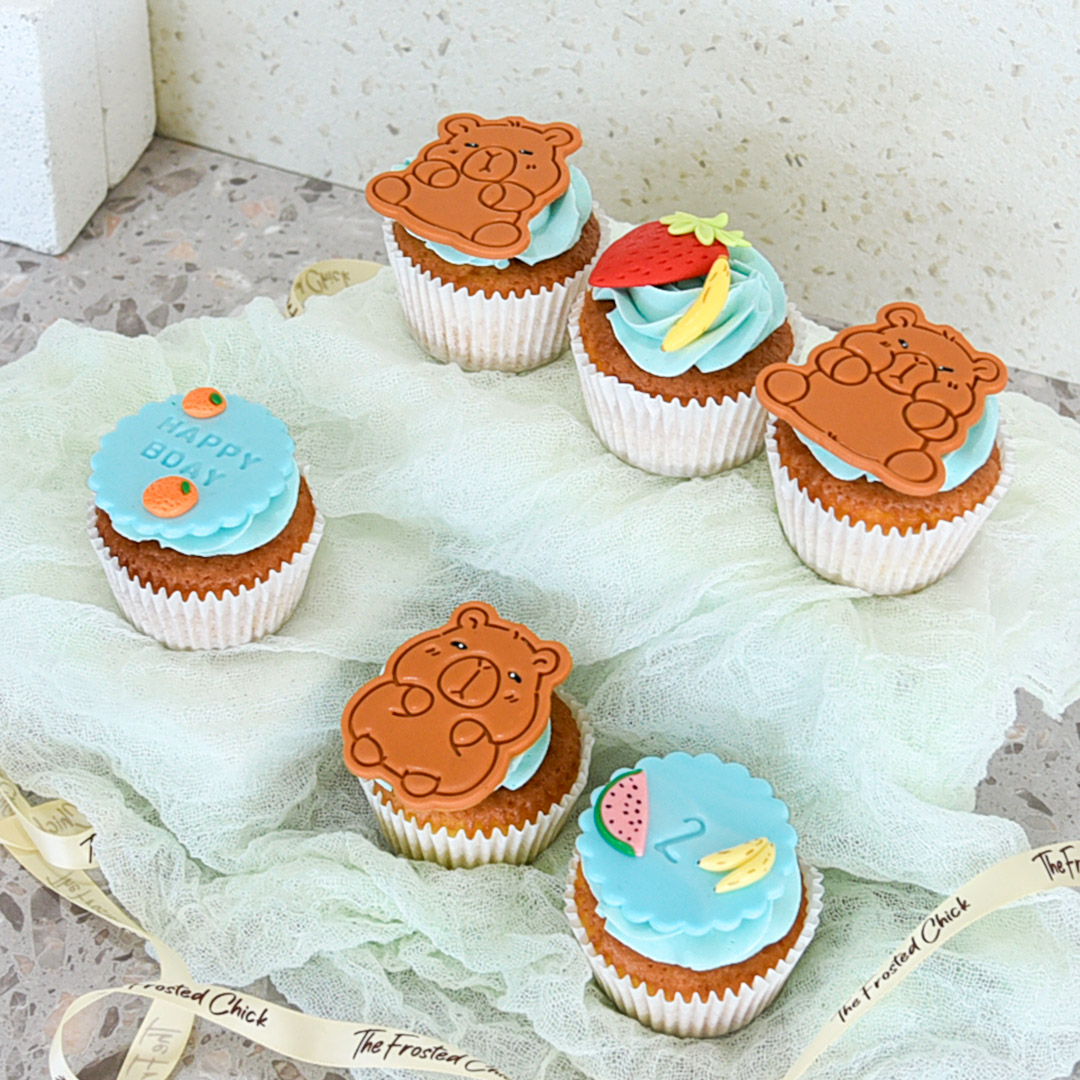 Chill Capybara Cupcakes