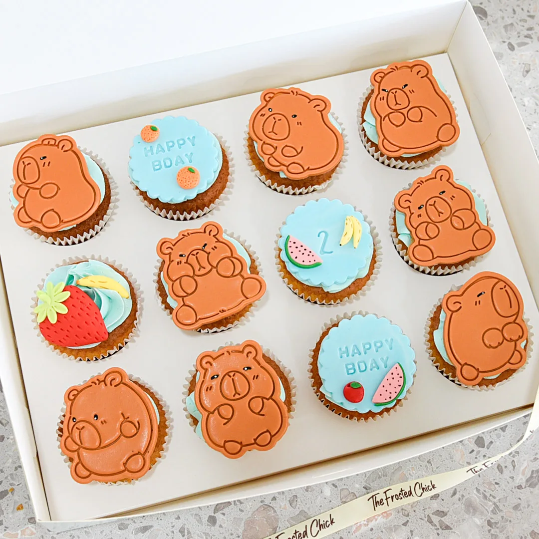 Chill Capybara Cupcakes