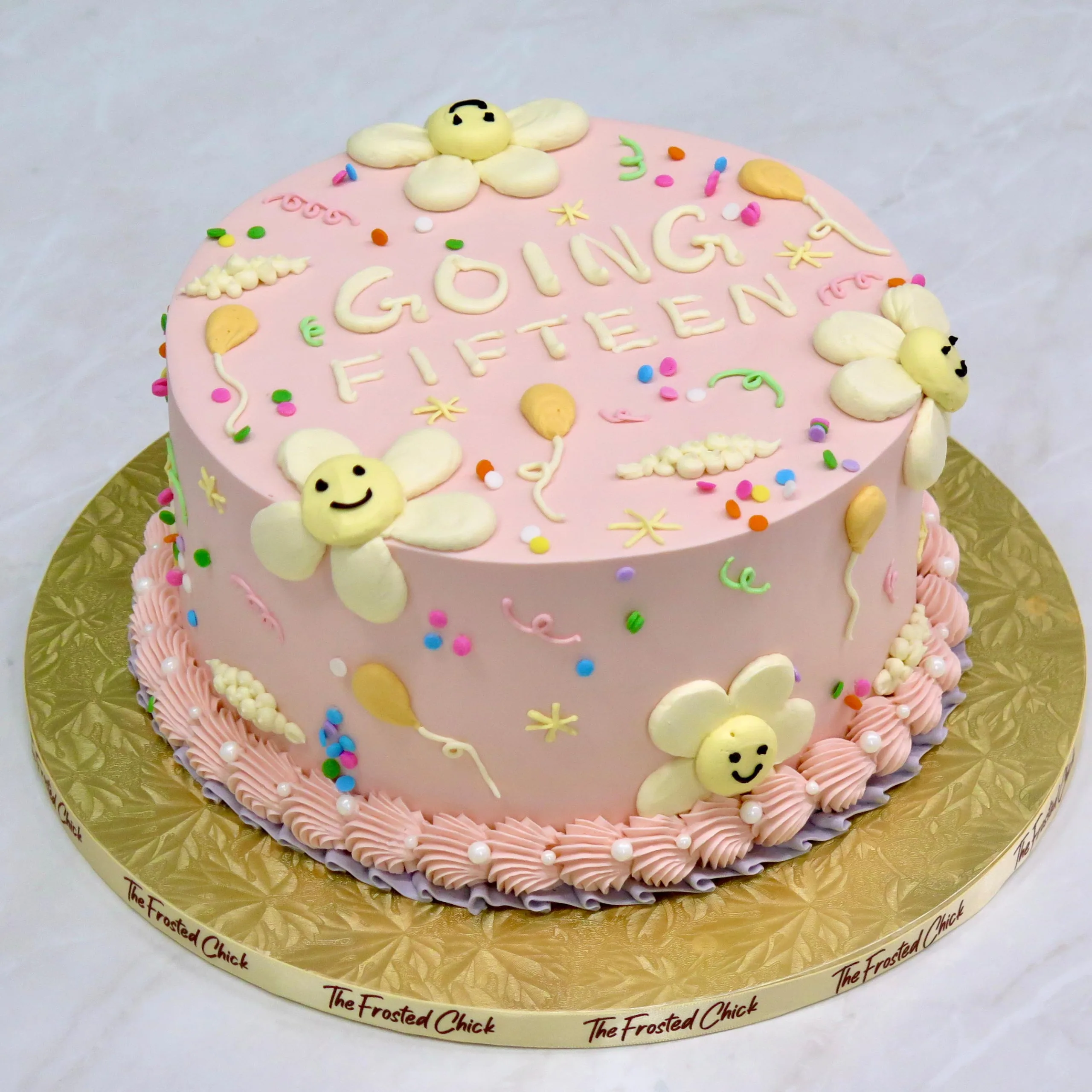 Daisy Celebration Cake