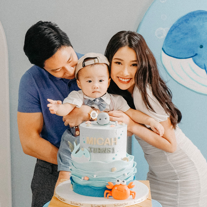 lifestyle influencer celebrating with custom cake