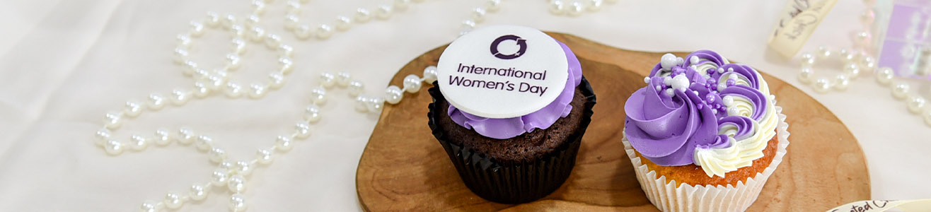 international women's day cupcake gifts