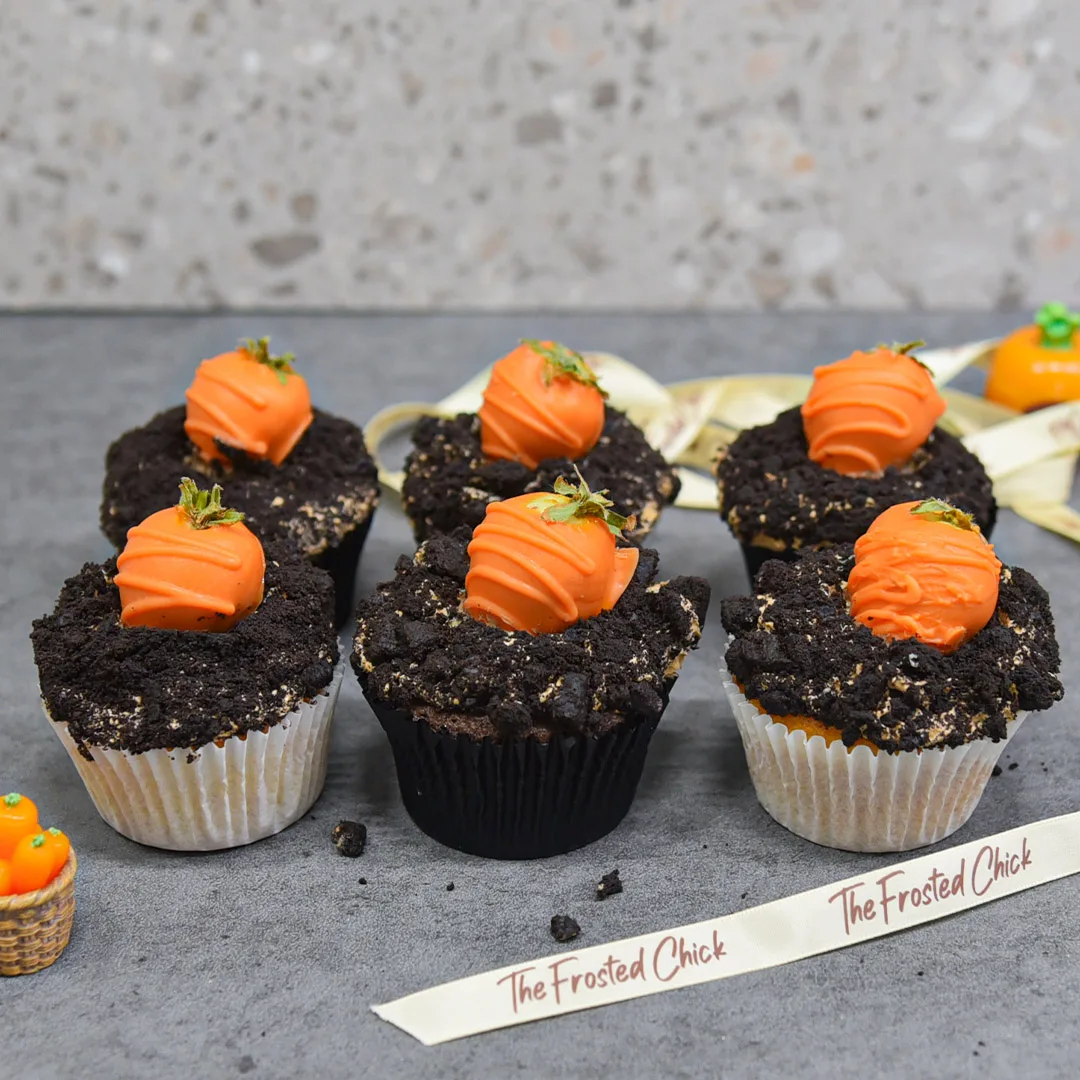 Strawberry 'Carrot' Patch Cupcakes