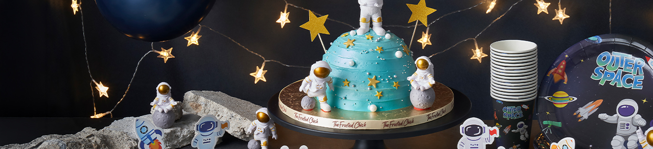 space astronaut cake