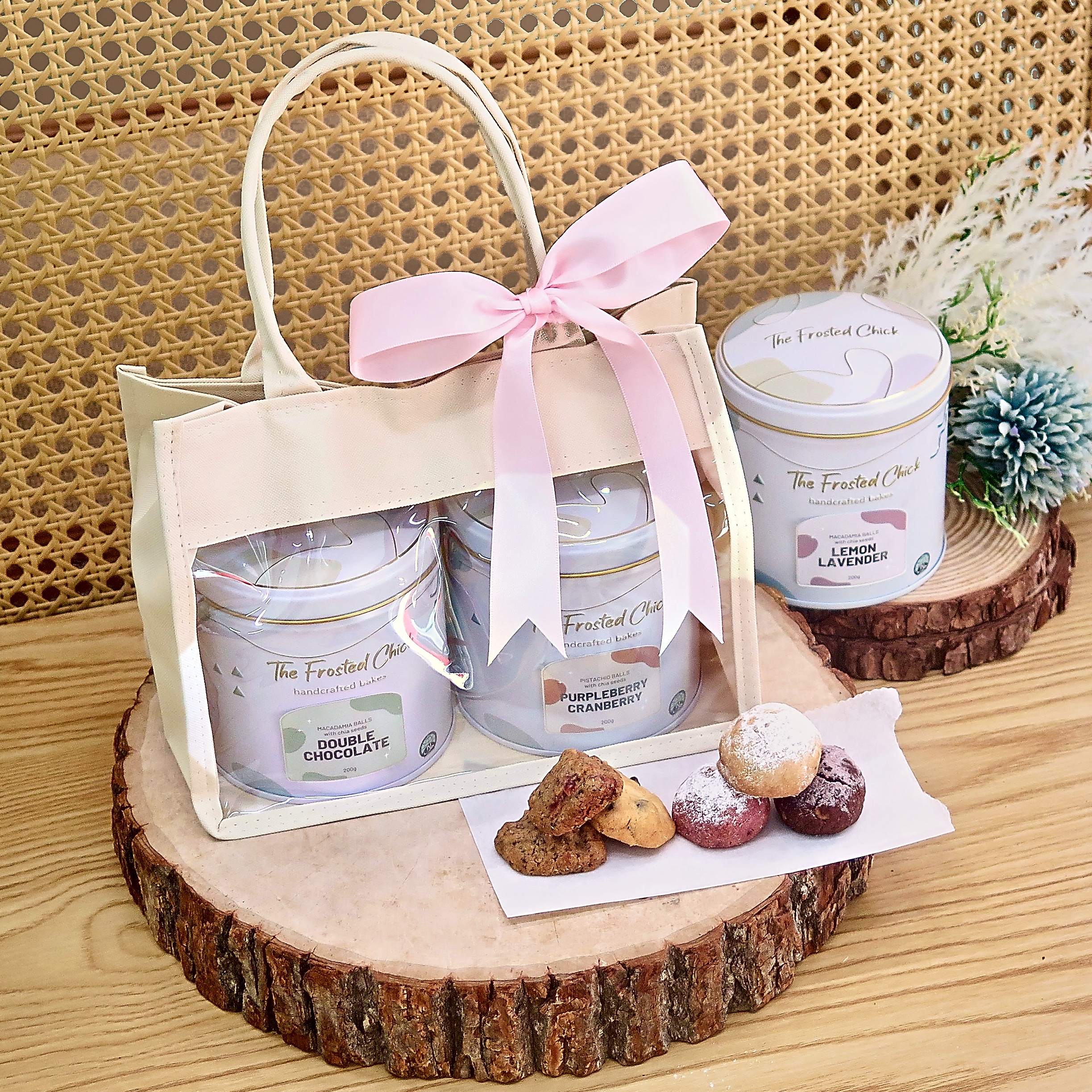 Snowball Cookie Gift Bag with 2 tins of snowball cookies – The Frosted Chick